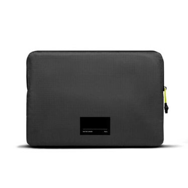 Native Union Ultralight Sleeve - MacBook Air 13" (2020-2025) / Pro 13" (2020-2022) - Black